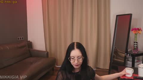 Snapshot of girl_i_am chatting on 2, 3, 2026 Nikki online show from 2, 3, 2026