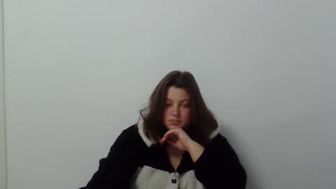 girl_leya online show from 9, 10, 2025