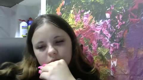 girl_shy07 online show from 27, 11, 2025