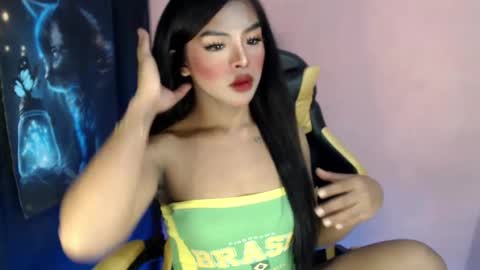 queen ronna online show from 30, 1, 2025