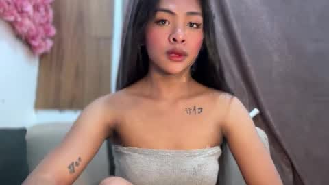 queen ronna online show from 26, 10, 2025