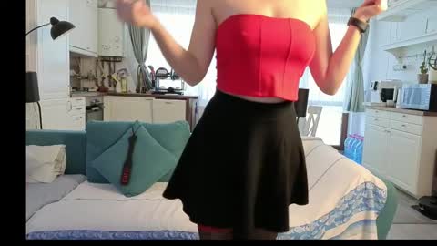 Girlfriend online show from 22, 10, 2025
