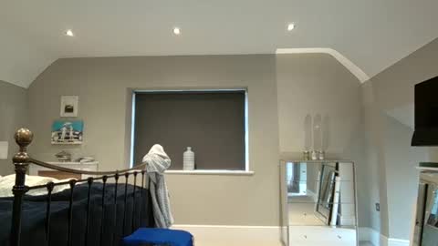 girlsandbikes online show from 3, 12, 2024