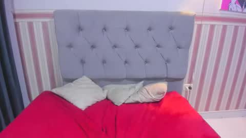 Gissel angel online show from 8, 12, 2024