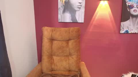 Gissel angel online show from 4, 3, 2025