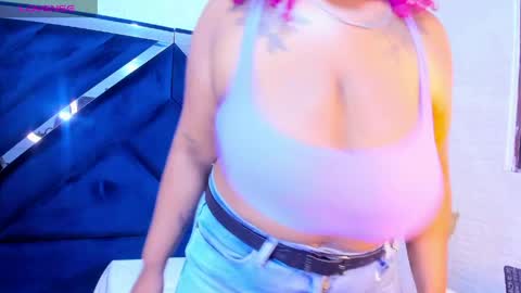 Snapshot of gisselle_hh chatting on 26, 5, 2026 Gisselle online show from 26, 5, 2026