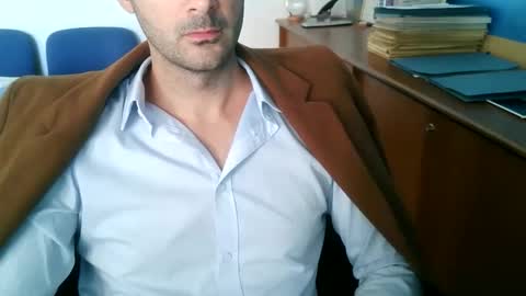 giuseppevai1 online show from 6, 11, 2025