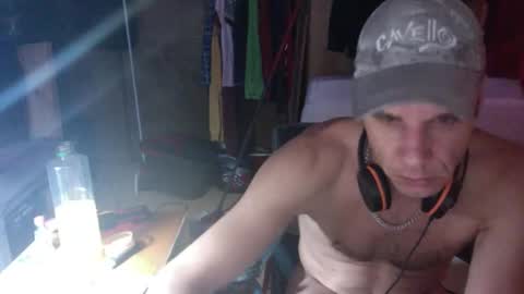 Snapshot of gizmomaster chatting on 2, 6, 2026 dutch rave guy c2c dutch online show from 2, 6, 2026