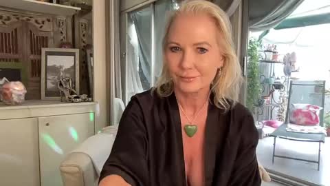 Gl1tter Barbie online show from 18, 5, 2026