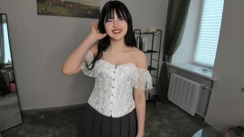 Snapshot of glad2be_yours chatting on 21, 11, 2025 Shine online show from 21, 11, 2025