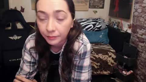 Glamourhottie online show from 7, 2, 2026