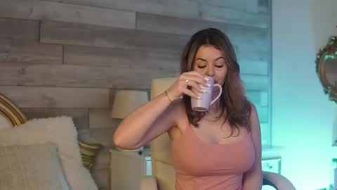 CharmingMom online show from 28, 2, 2025