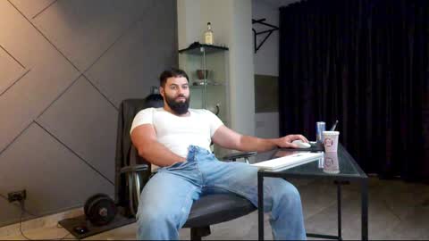 Matthew .. for short call me Matt online show from 4, 1, 2025