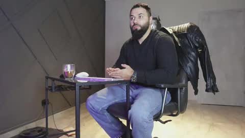 Matthew .. for short call me Matt online show from 7, 11, 2025