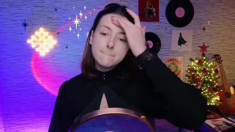 Snapshot of glo_lo chatting on 8, 1, 2025 Bye everybody Ill be online Monday December 2nd Saturday and Sunday off online show from 8, 1, 2025