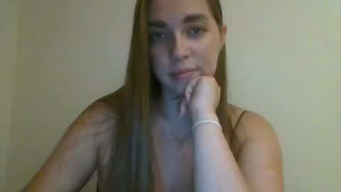 gloria954807 online show from 5, 7, 2026
