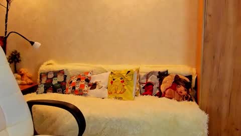 Gloria Wood online show from 6, 3, 2025