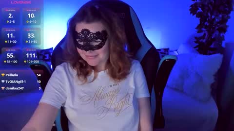 gloriagrays online show from 8, 10, 2025