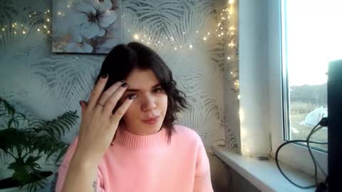 Snapshot of glossy_girl_1 chatting on 13, 11, 2025 Roxy online show from 13, 11, 2025