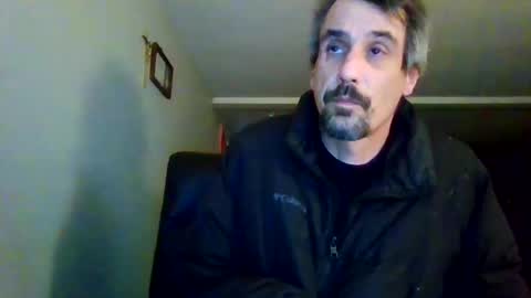 Snapshot of gmang4242 chatting on 8, 3, 2026 gmang4242 online show from 8, 3, 2026