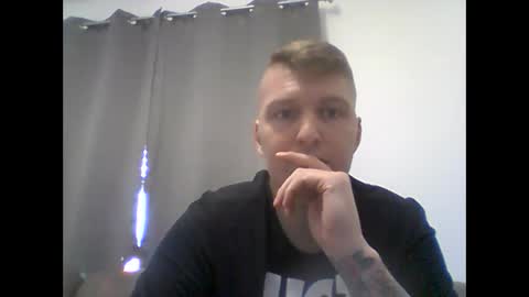 Snapshot of gmonay1331 chatting on 2, 10, 2025 gmonay1331 online show from 2, 10, 2025