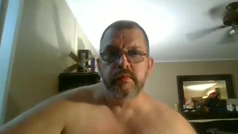 Snapshot of gobey33 chatting on 16, 9, 2025 IDKIDCIDGAF online show from 16, 9, 2025