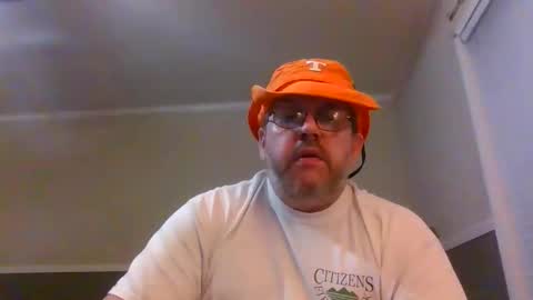 Snapshot of gobey33 chatting on 10, 11, 2025 IDKIDCIDGAF online show from 10, 11, 2025