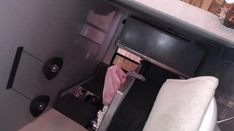 daniela online show from 4, 2, 2025