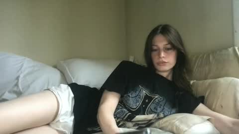 Snapshot of goddess_larz chatting on 29, 6, 2026 goddess_larz online show from 29, 6, 2026