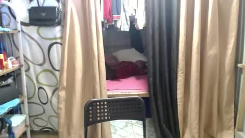 goddess_queen25 online show from 7, 6, 2026