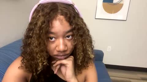 Goddess Daisy Sky online show from 13, 1, 2025