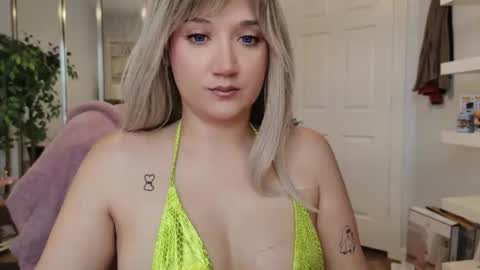 Snapshot of goddessemmy chatting on 20, 7, 2026 Goddess Emmy online show from 20, 7, 2026