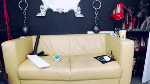 Goddess Georgia online show from 1, 2, 2025