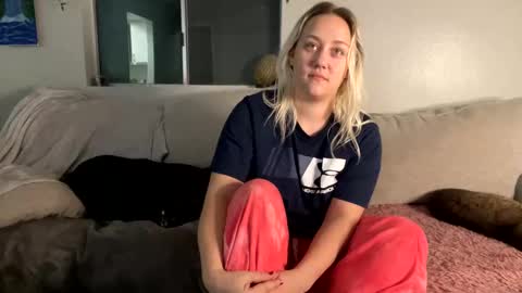 GoddessMayvn online show from 1, 2, 2025