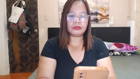 Snapshot of goddessmomx chatting on 13, 1, 2025 lindsay online show from 13, 1, 2025