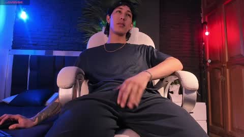 Snapshot of godly_huan chatting on 13, 1, 2025 HUAN online show from 13, 1, 2025