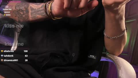 Snapshot of godly_huan chatting on 6, 2, 2025 HUAN online show from 6, 2, 2025