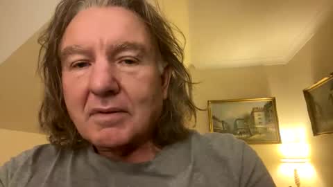 goingtobed198749 online show from 24, 10, 2025