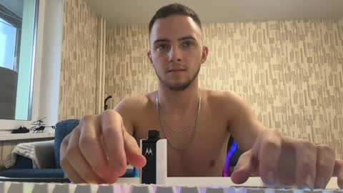 Golden boyyy21 online show from 1, 2, 2025