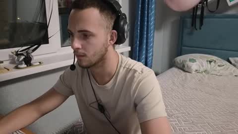 Golden boyyy21 online show from 8, 9, 2025