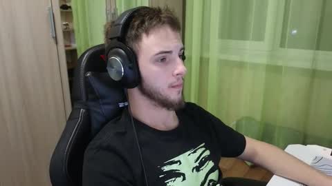 Golden boyyy21 online show from 21, 12, 2025