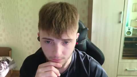 Golden boyyy21 online show from 30, 3, 2026