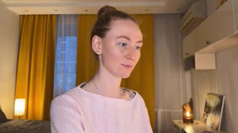 Polly online show from 7, 11, 2025