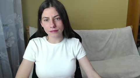 Elizabeth Effie online show from 3, 6, 2026