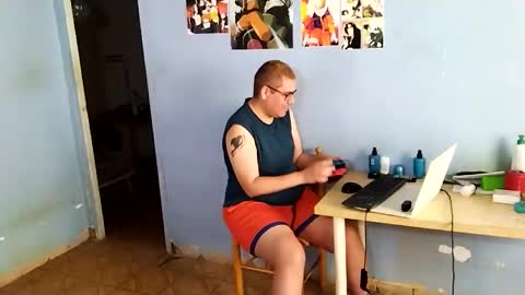Snapshot of gorak32 chatting on 18, 4, 2026 GoraK online show from 18, 4, 2026