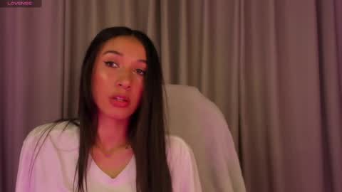 Snapshot of gorgeous_brunette chatting on 20, 2, 2025 Rose online show from 20, 2, 2025