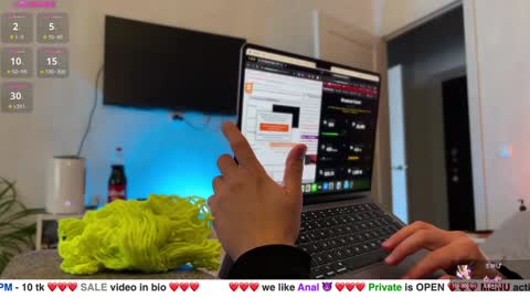 Snapshot of gotamcouple chatting on 31, 1, 2025 Baby online show from 31, 1, 2025