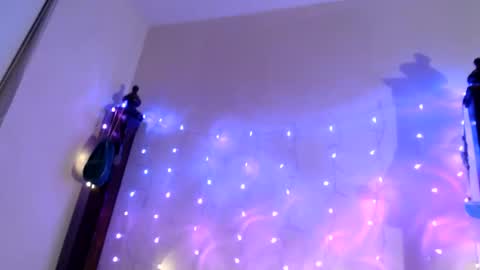 gothbaby305 online show from 3, 2, 2025