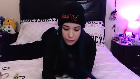 gothbaby305 online show from 12, 11, 2025