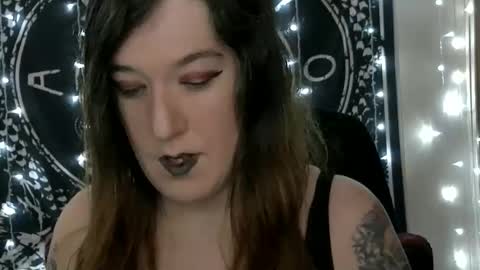Snapshot of gothic_baddie chatting on 9, 1, 2026 Vampira Nymph online show from 9, 1, 2026
